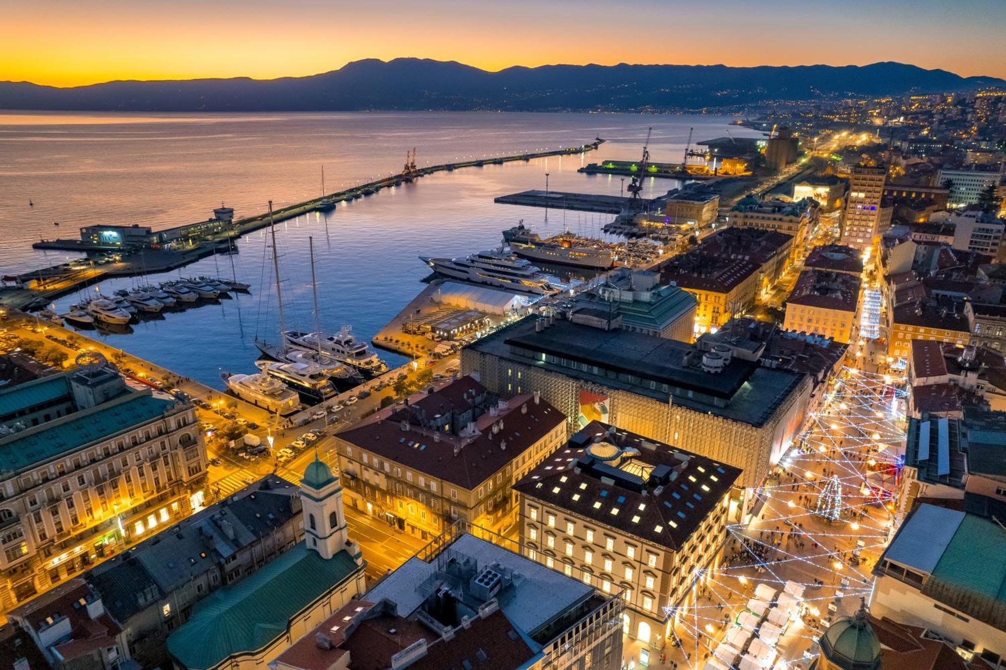 Area2 Center Luxury Apartment Ριέκα Εξωτερικό φωτογραφία